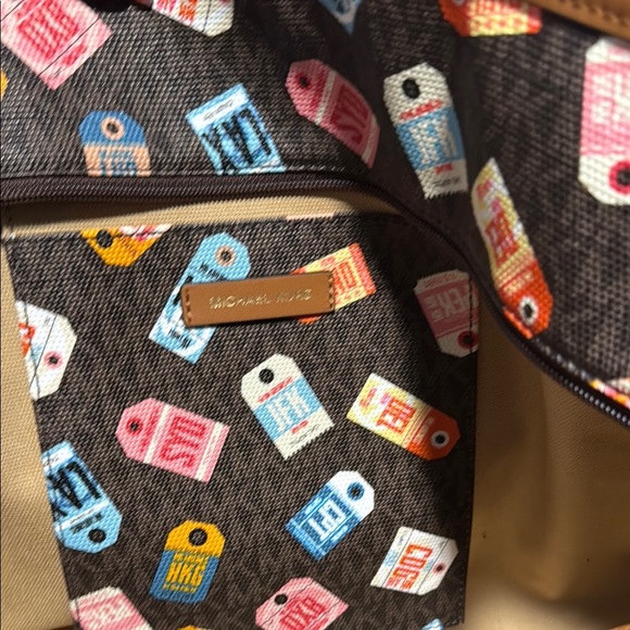 Large Michael Kors Jet set Tote Bag - Picture 3 of 7